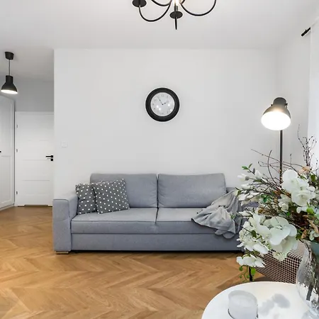Chwaliszewo Elegant With Balcony In By Renters Apartment Poznan